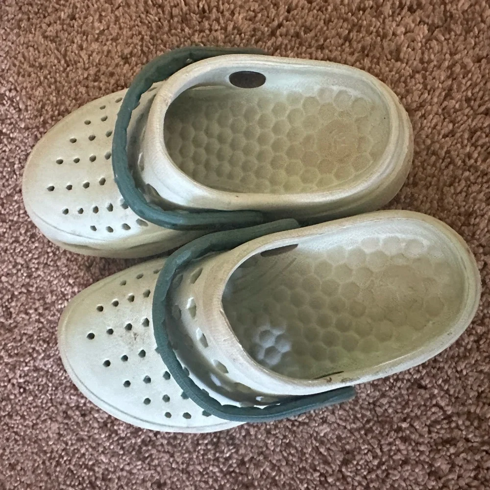 Kids joybees clogs